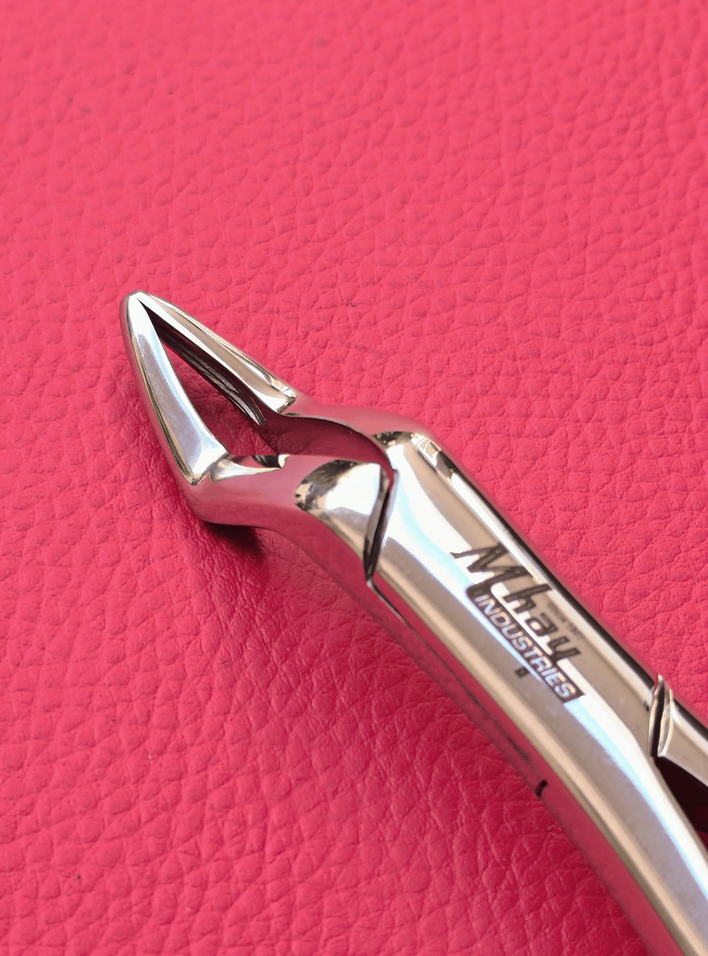 Offset Wolf Tooth Forceps 7″