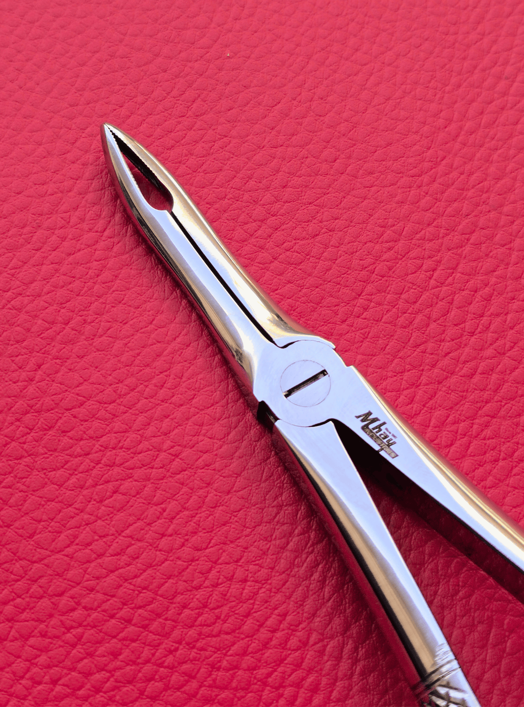 Narrow Jaw Extraction Forceps 7.5"