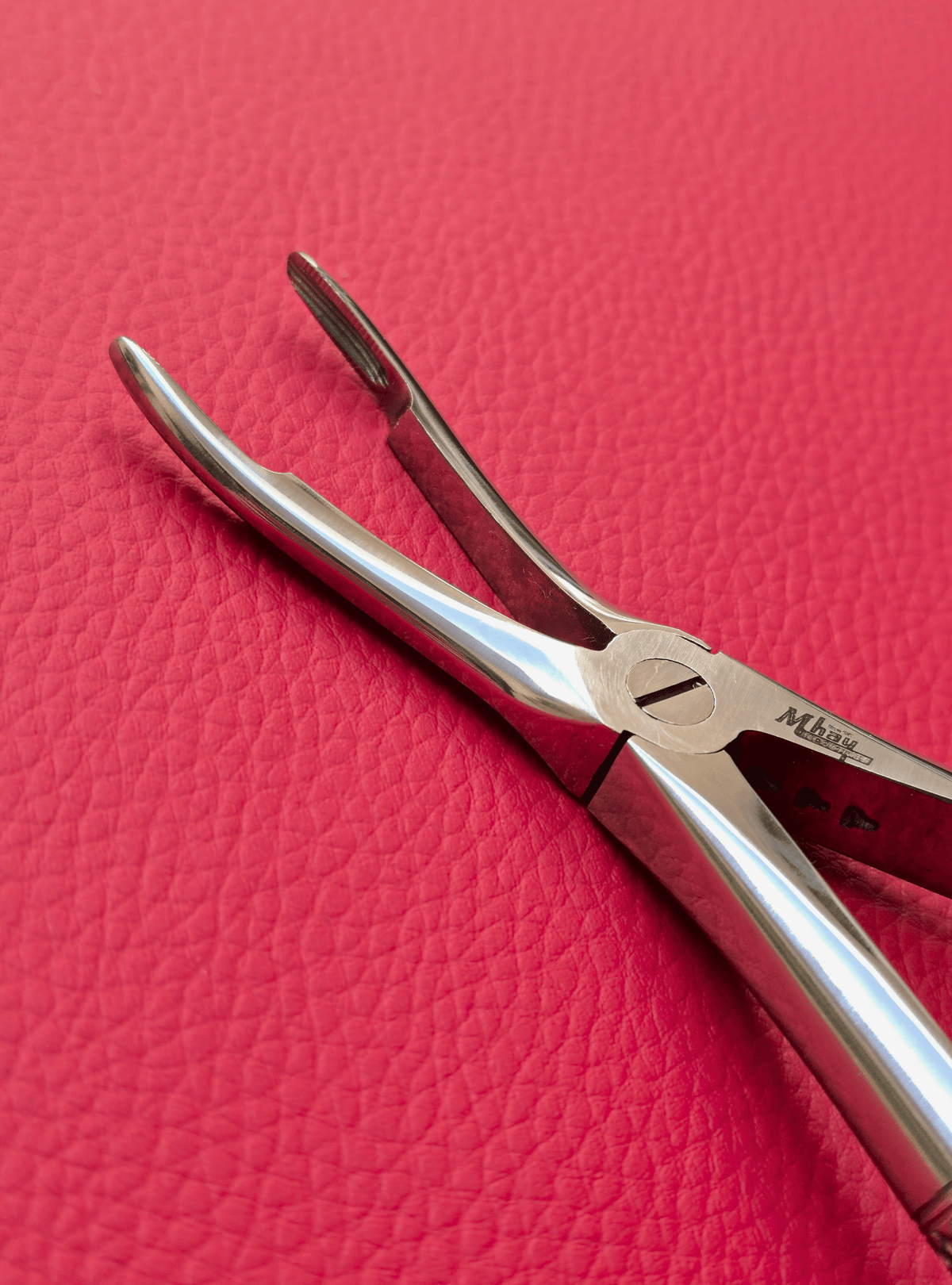 Narrow Jaw Extraction Forceps 7.5"